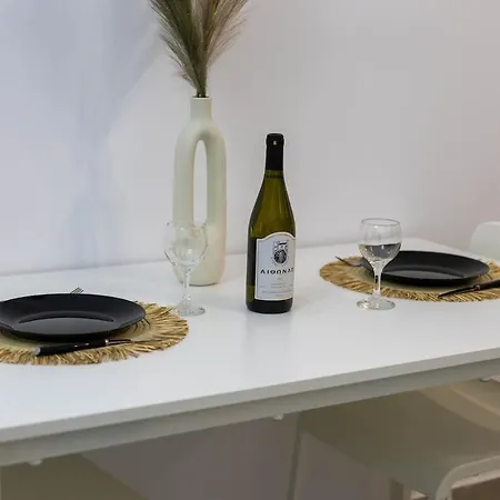 By The Bars,taverns,ac, Washer Λουτράκι