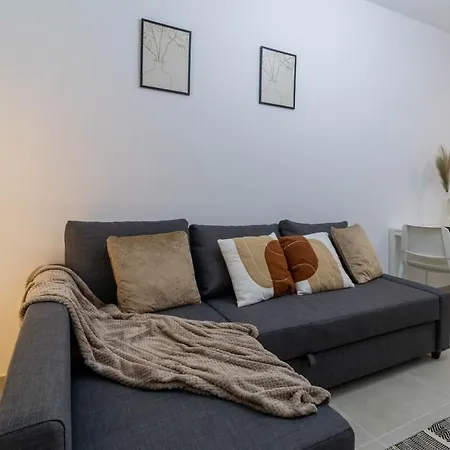 By The Bars,taverns,ac, Washer Appartement Loutráki