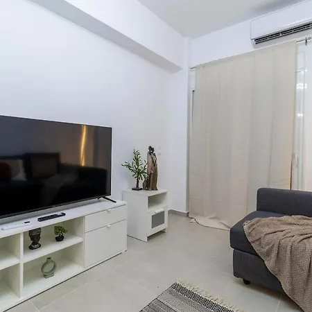 By The Bars,taverns,ac, Washer * Loutráki