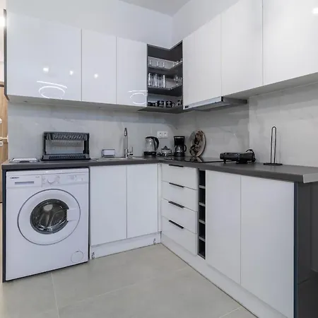 By The Bars,taverns,ac, Washer