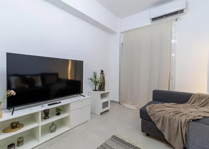 By The Bars,taverns,ac, Washer * Loutráki