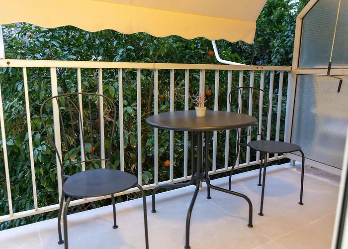 By The Bars,taverns,ac, Washer Appartamento *