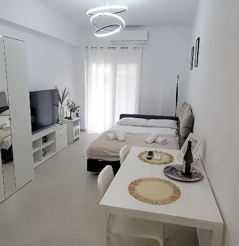 By The Bars,taverns,ac, Washer * Loutráki